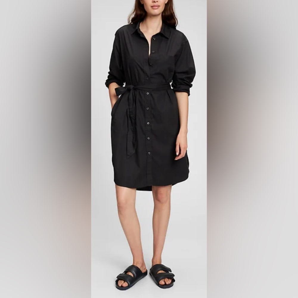 Gap, button down shirt dress with pockets, size medium